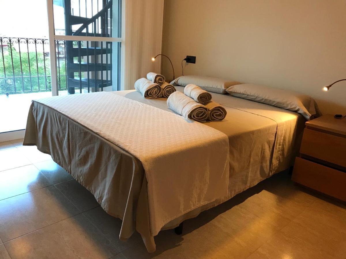 Apartamento Precioso ático en complejo residencial con piscina Sant Carlos de la Ràpita Exterior foto